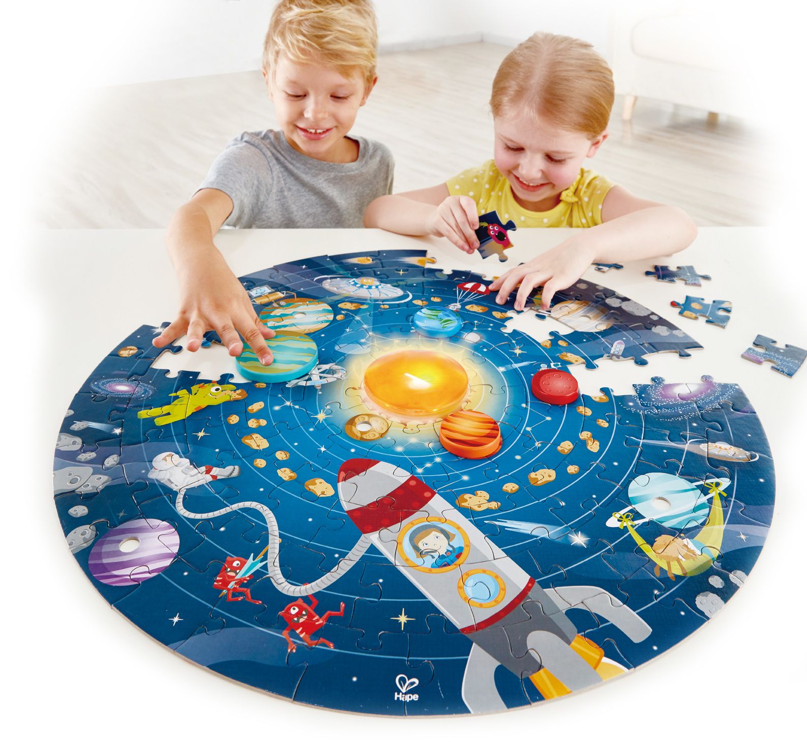 Образователен пъзел Hape Слънчева система 93 части - Image 3