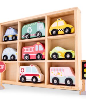 Komplekt-darveni-avtomobili-s-patni-znaci